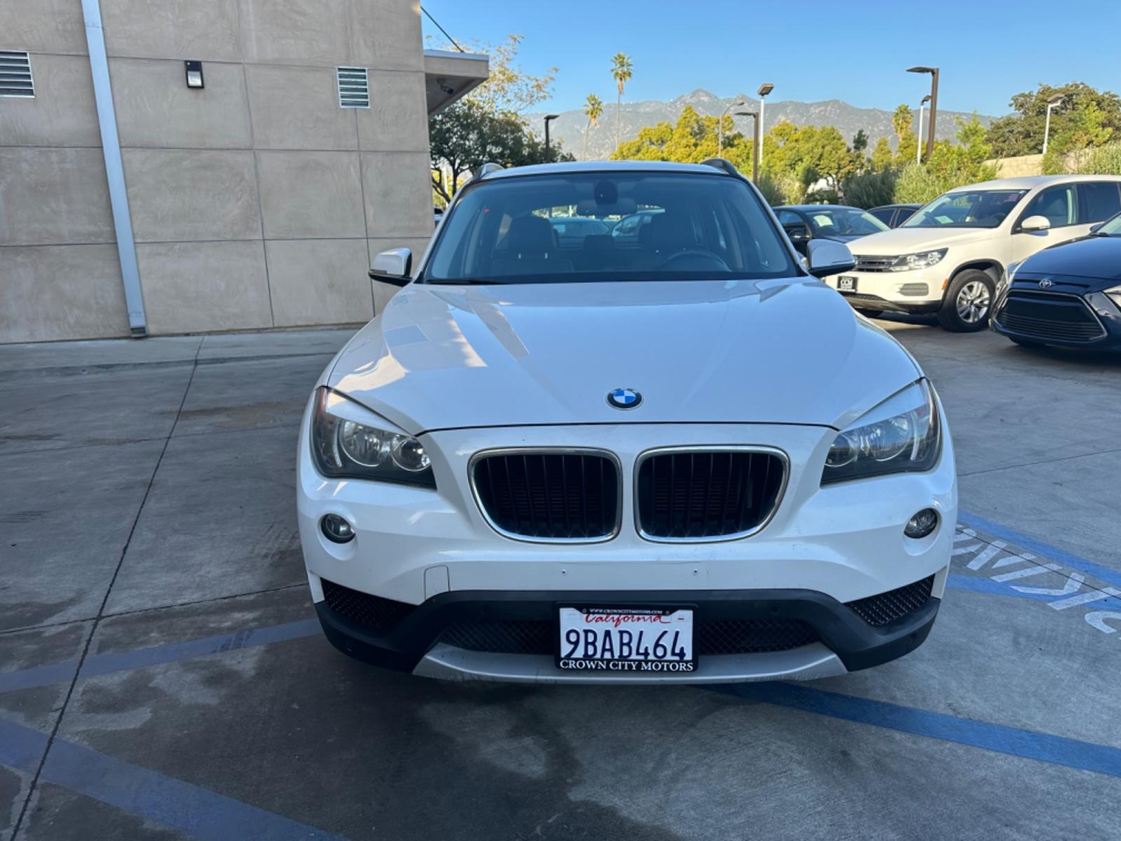 2014 WHITE /Black BMW X1 Leather (WBAVL1C56EV) with an 4 Cylinders engine, AUTOMATIC transmission, located at 30 S. Berkeley Avenue, Pasadena, CA, 91107, (626) 248-7567, 34.145447, -118.109398 - Don't let bad credit or financial setbacks hold you back from owning a luxury SUV like the 2014 BMW X1 xDrive28i. At our BHPH dealership, we're here to make the car-buying process as smooth and stress-free as possible. We invite you to visit our dealership in Pasadena, CA, to explore our inventory o - Photo #7